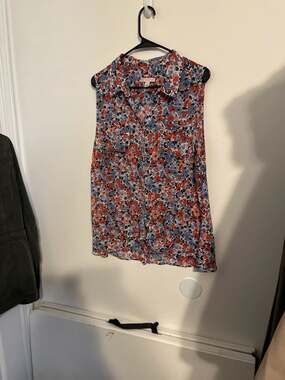 Christopher & Banks Floral Sleeveless Button Front Tie-Hem Blouse Size XL
